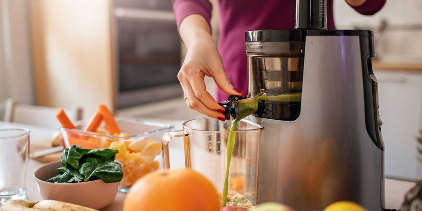 Bol Bol C Vitamini için Taze Meyve Sıkacağı