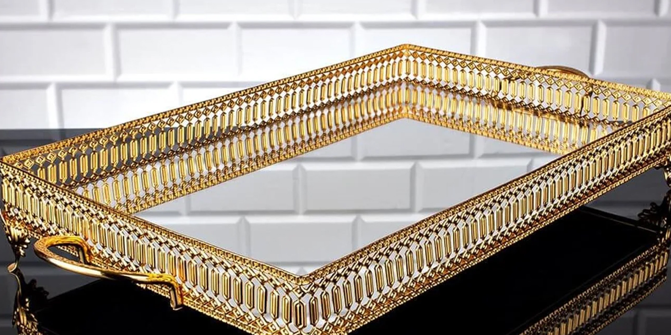 Sunumlarınızı Aynalı Tepsilerle Güzelleştirin!