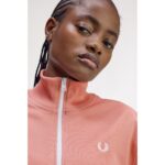 Fred Perry J4133 Cropped Taped Track Kadın Ceket – PEMBE - Görsel 6