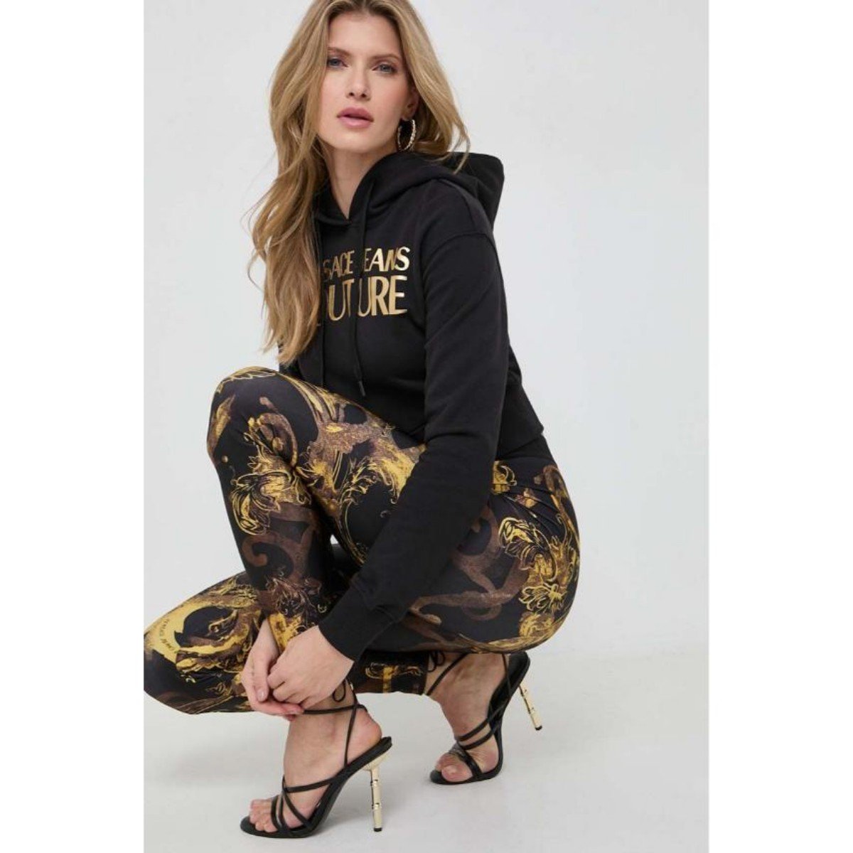 Versace 76haıt04 Cf01t Kadın Sweatshırt – ALTIN-SİYAH - Görsel 1