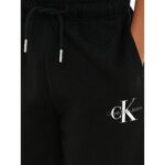 Ck Iu0ıu00578 Monogram Relaxed Unısex Çocuk Şort – SİYAH - Görsel 6