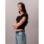 Ck Lv047c200g Woven Label 2x2 Baby Rıb Baby Te Kadın Tshırt – SİYAH - Görsel 5