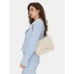 Love Moschino Jc4000pp1mla0 110 Lamınated Quılted Kadın Çanta – KREM - Görsel 2