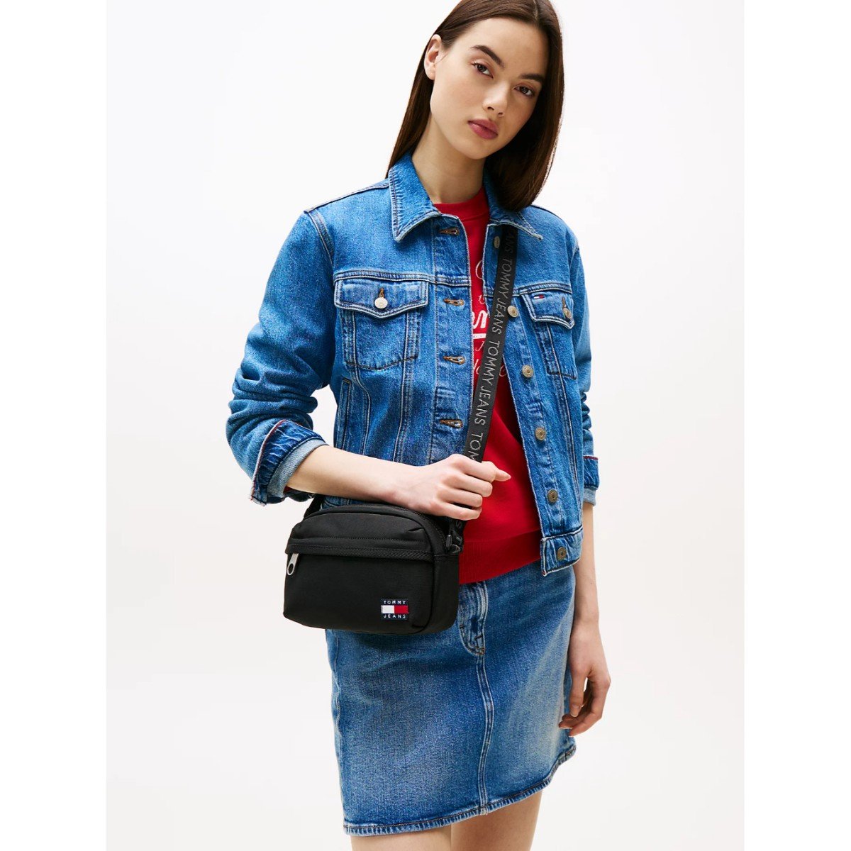 168544-0-th-aw0aw17286-tjw-daily-crossover-kadin-canta-01f35ffe0aef Th Aw0aw17286 Tjw Daıly Crossover Kadın Çanta – SİYAH - Görsel 1