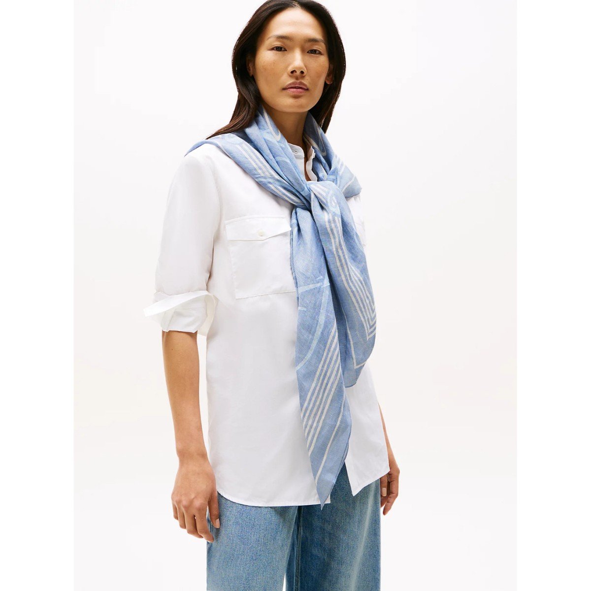 168829-0-th-aw0aw17491-th-summer-linen-square-kadin-esarp-01034794e43b Th Aw0aw17491 Th Summer Lınen Square Kadın Eşarp – MAVİ - Görsel 1