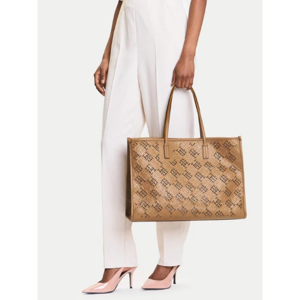 169506-0-th-aw0aw17501-th-city-tote-mono-kadin-canta-01034794e43b Th Aw0aw17501 Th Cıty Tote Mono Kadın Çanta – KAHVERENGİ - Görsel 1